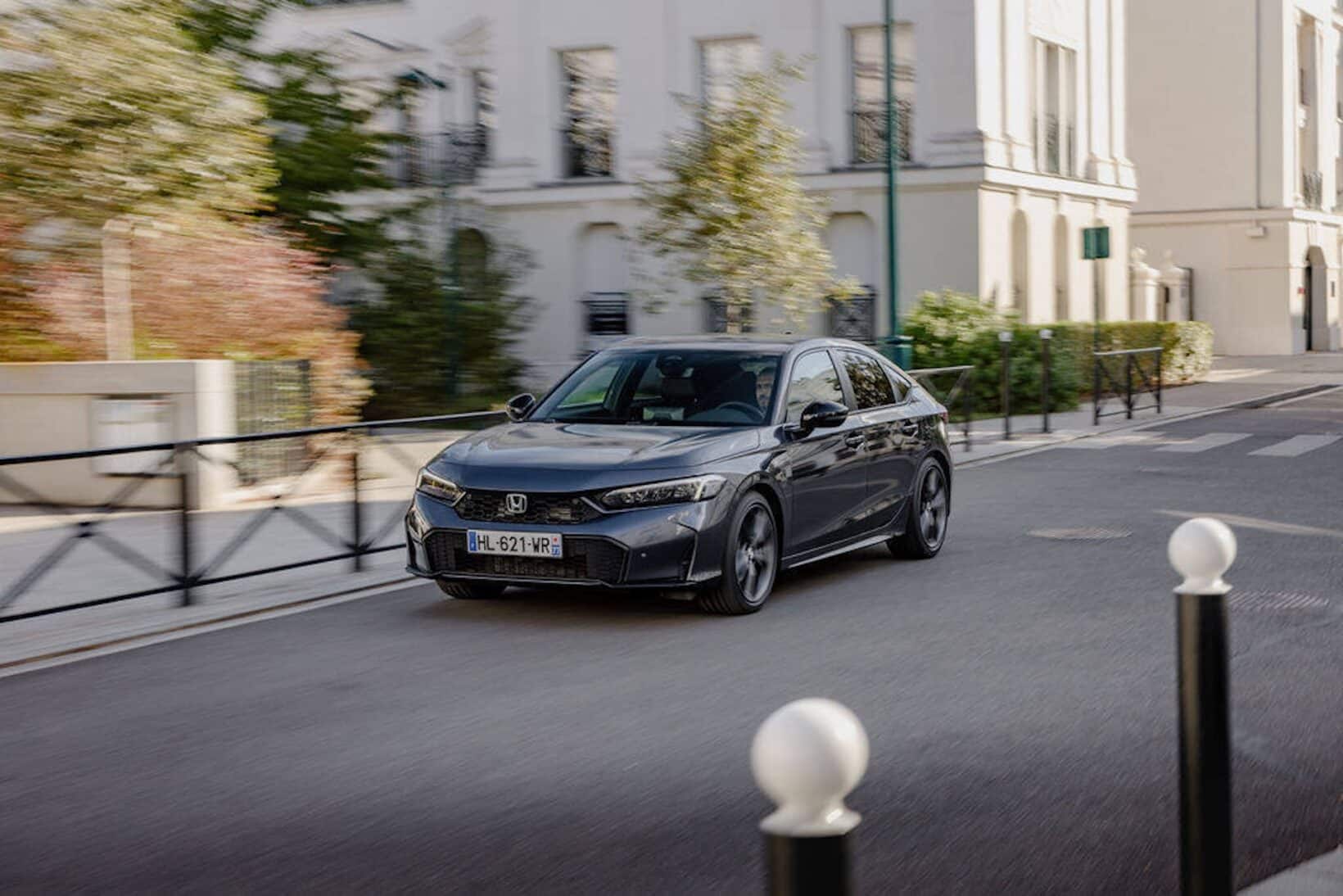 Η Honda αλλάζει το παιχνίδι στα υβριδικά της Civic και HR-V