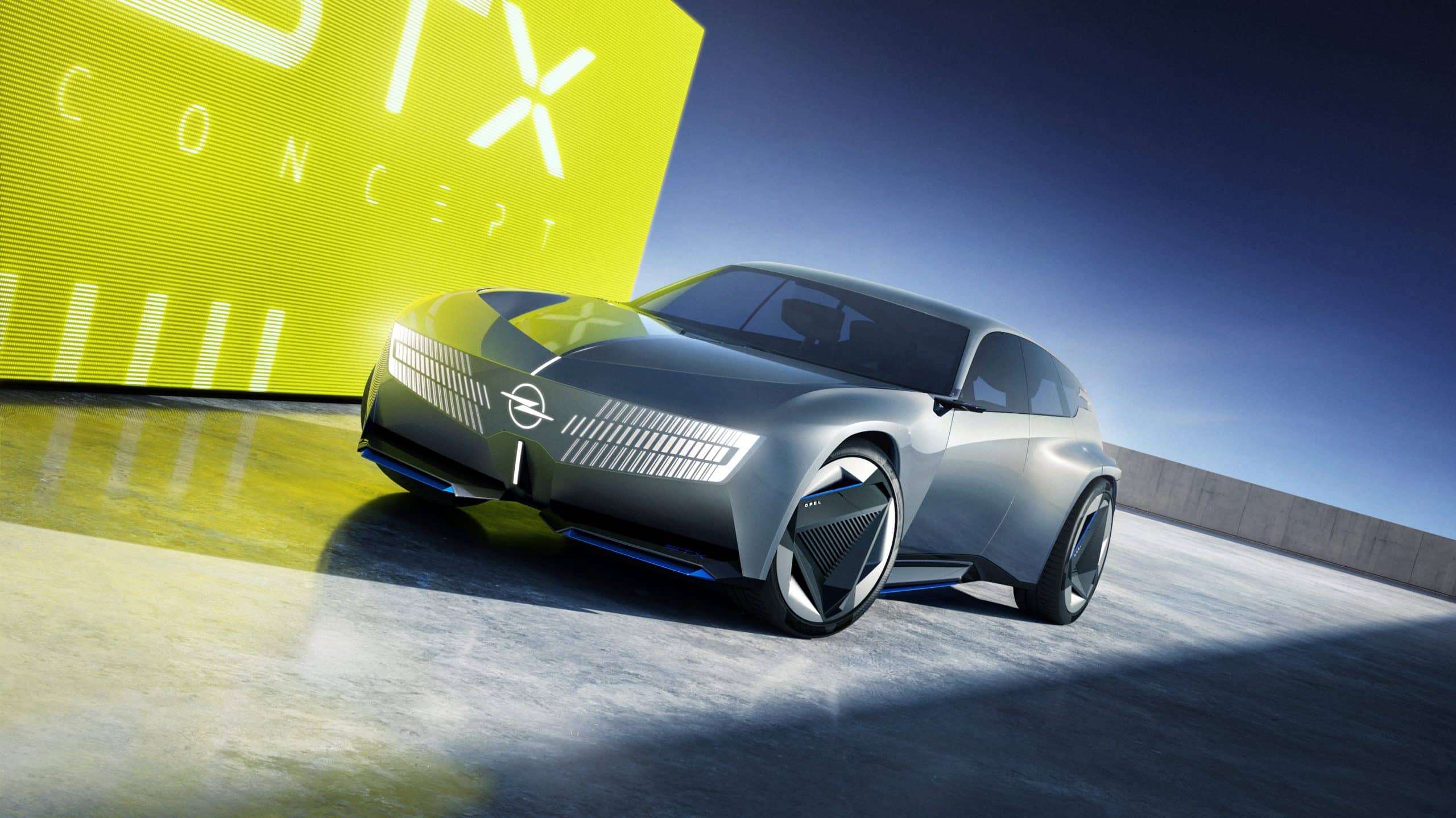 Opel STX Concept - Το όραμα της Opel για τα Sports Tourer του αύριο