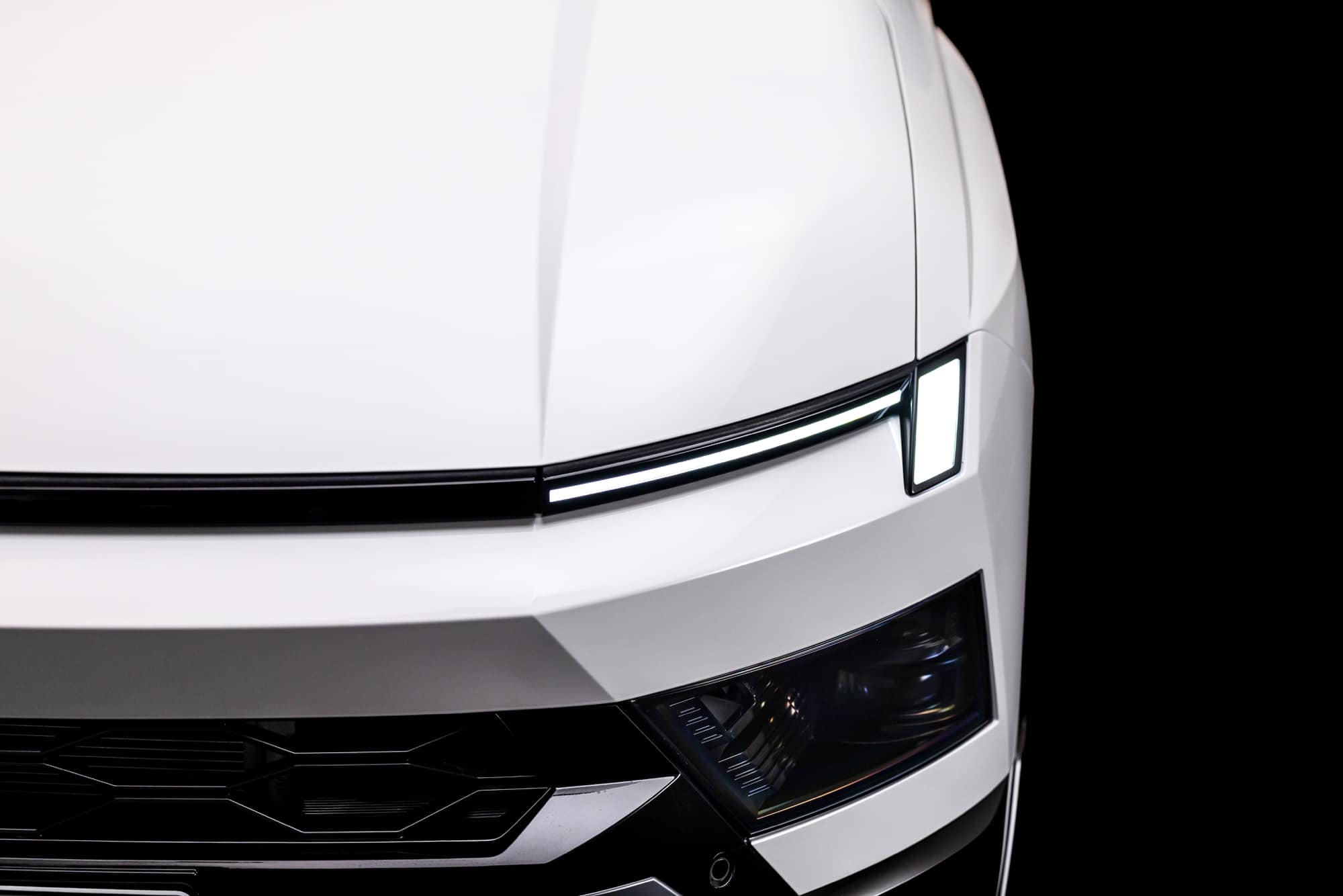 Hyundai Bayon 2027: Ριζική αλλαγή με νέα εμφάνιση και υβριδική έκδοση